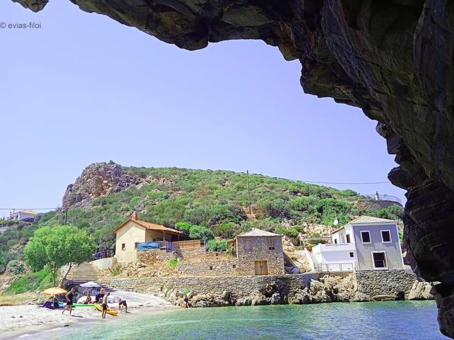 Παραθαλασσιο Σπιτι Στην Εξοχη Villa Tsakei Ngoại thất bức ảnh