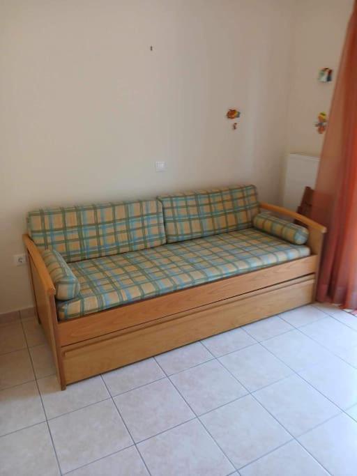 Παραθαλασσιο Σπιτι Στην Εξοχη Villa Tsakei Ngoại thất bức ảnh